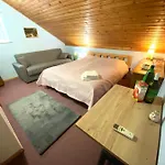 Casa Erceg Vincit Omnia