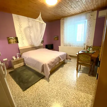 Casa Erceg Vincit Omnia Гостевой дом 3*