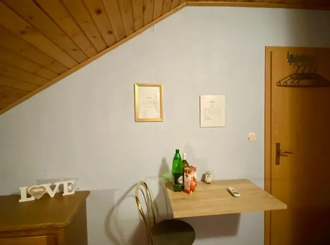 Vendégház Casa Erceg Vincit Omnia 3*