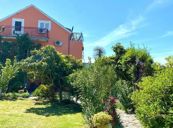 Casa Erceg Amor Vincit Omnia